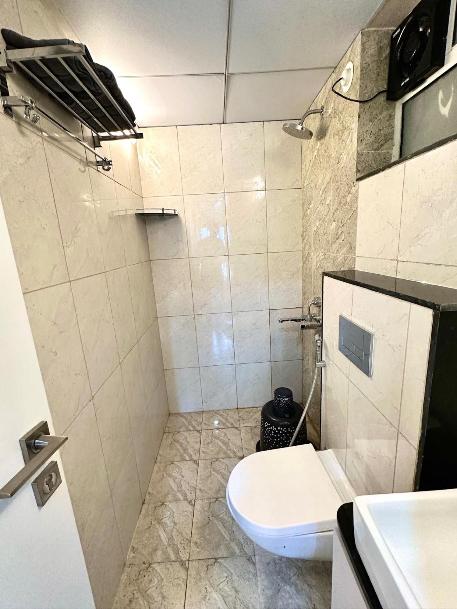 Hummingbird Hideout 3bhk Ac Flat In Baner