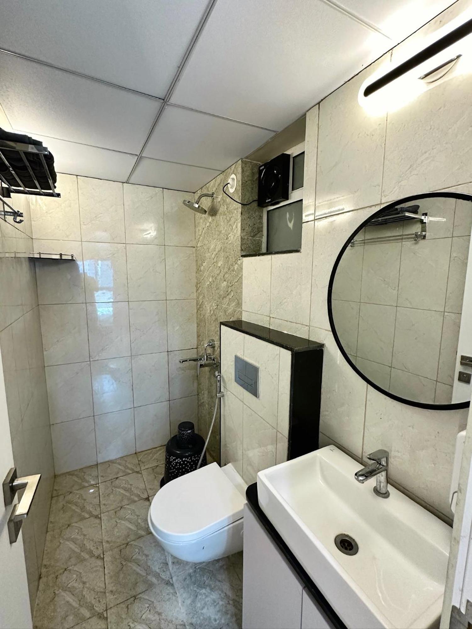 Hummingbird Hideout 3bhk Ac Flat In Baner Apartment *